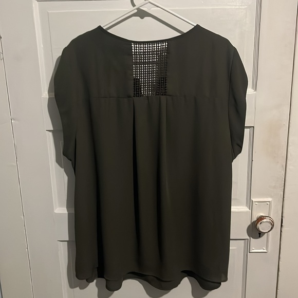 Woman's Short-Sleeve Blouse - Picture 3 of 5